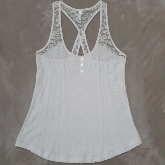 White Lace Top - Picture 2 of 4